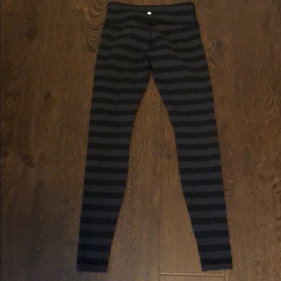 lululemon athletica Pants - Lululemon Wunder Under Tight